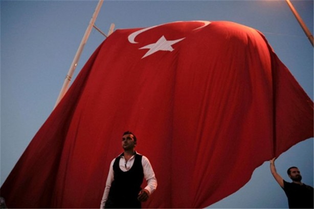 Foto - Taksim'de fotoğraf çekilmek isterken...