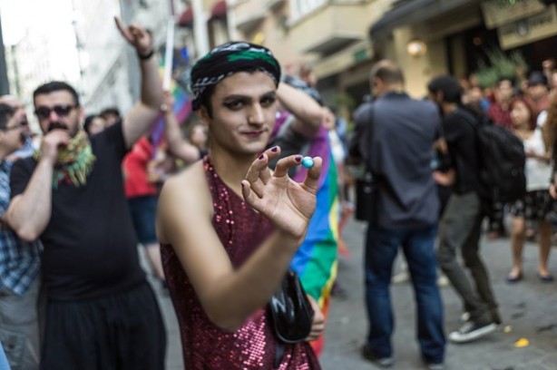 Taksim'deki ürküten yürüyüşten kareler