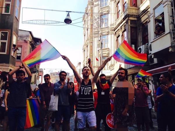 Foto - Taksim'deki ürküten yürüyüşten kareler