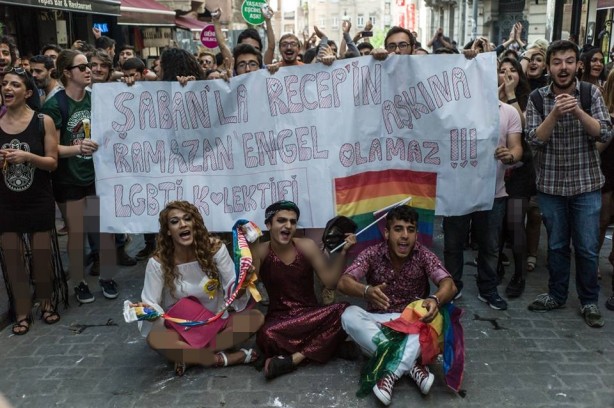 Foto - Taksim'deki ürküten yürüyüşten kareler