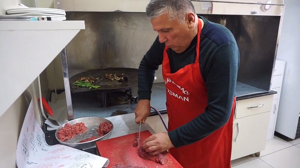 Foto - Talep çok usta yetişmez oldu! 7 saniyede pişiyor porsiyonu 120 TL