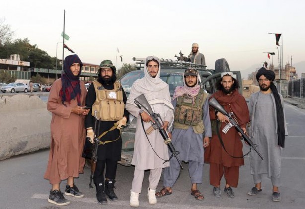 Foto - Taliban’dan kaçanlara utanç verici öneri! Dünya bu milyarderi konuşuyor