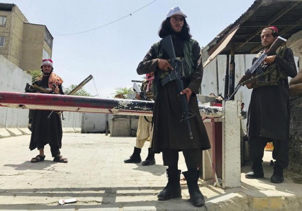 Foto - Taliban’dan kaçanlara utanç verici öneri! Dünya bu milyarderi konuşuyor