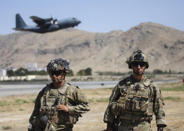 Foto - Taliban’dan kaçanlara utanç verici öneri! Dünya bu milyarderi konuşuyor