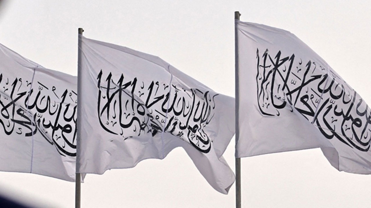 Foto - Taliban'dan o ülkeye 'size helal olsun' dedirten tehdit: Cihadımızdan ders alın