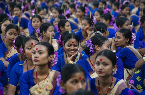 Foto - Tam 11 bin kişi toplandı! Hindistan’da ilginç bir rekor kırıldı