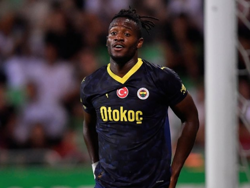 Foto - Tam 11 milyon Euro teklif: Yeni yıldızı oluyor! İsmail Kartal'ın hamlesi: Saha dolup taşacak!