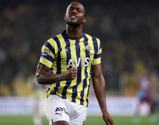 Foto - Tam 11 milyon Euro teklif: Yeni yıldızı oluyor! İsmail Kartal'ın hamlesi: Saha dolup taşacak!