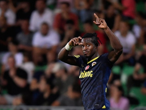 Foto - Tam 11 milyon Euro teklif: Yeni yıldızı oluyor! İsmail Kartal'ın hamlesi: Saha dolup taşacak!