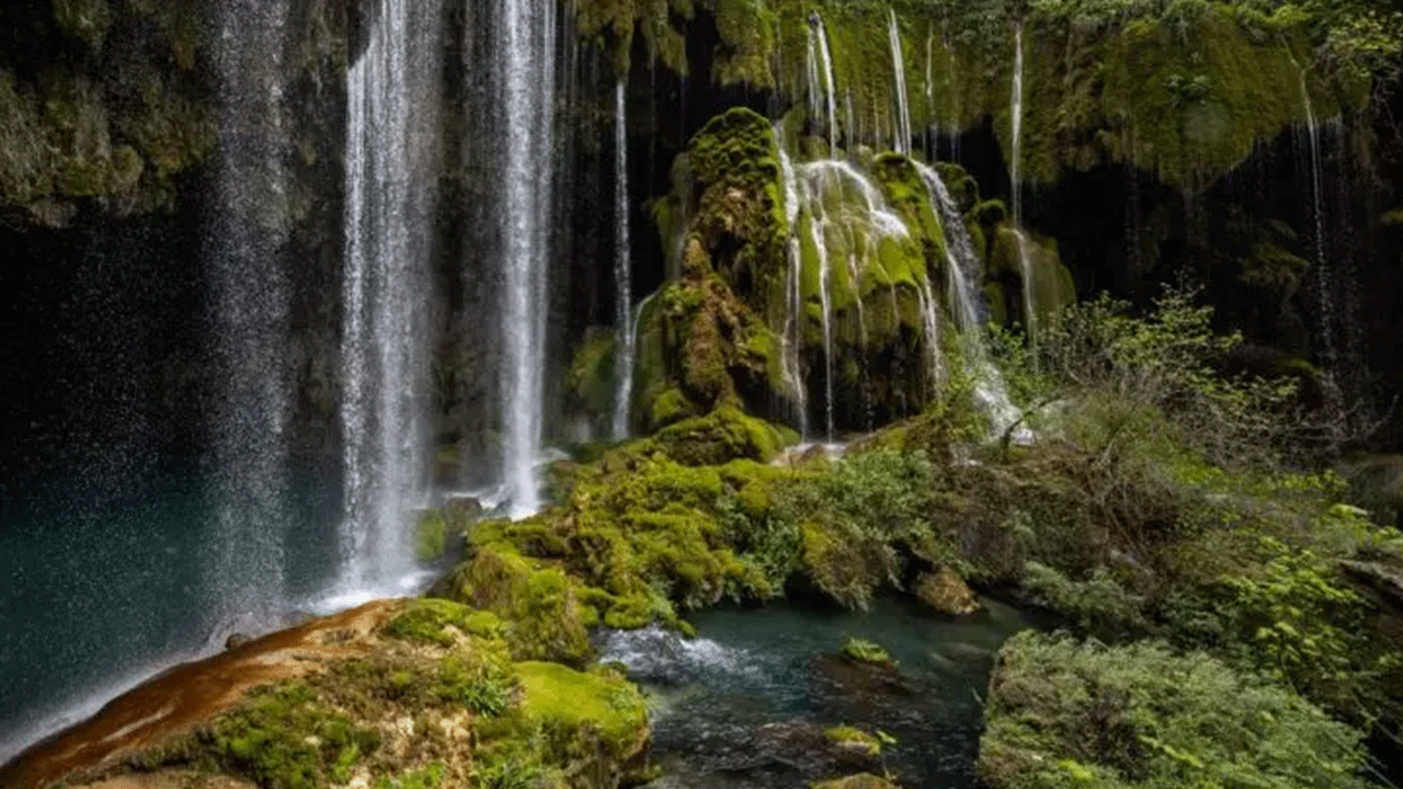 Tam 110 milyon yıl önce oluştu! Mersin'de doğa harikası büyülüyor!