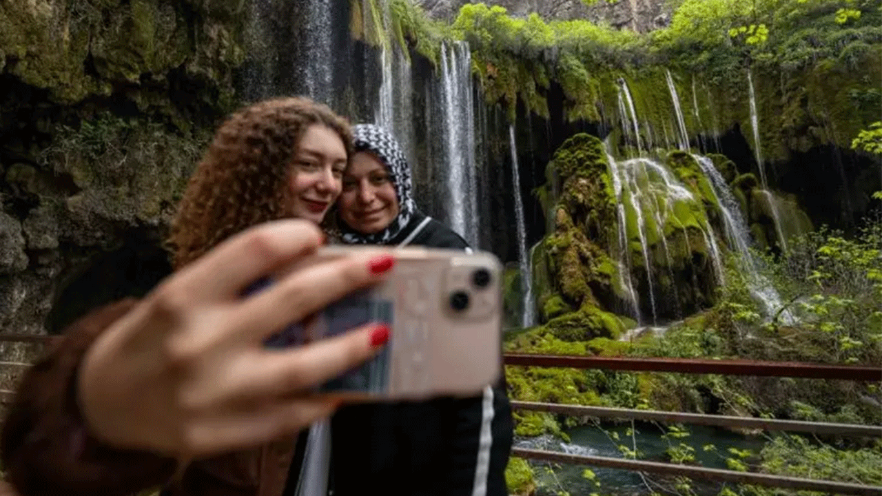 Foto - Tam 110 milyon yıl önce oluştu! Mersin'de doğa harikası büyülüyor!