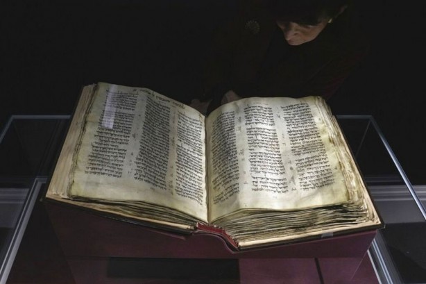 Foto - Tam 1100 yıllık... Satışa çıkıyor