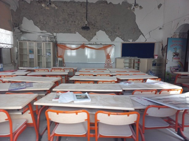 Foto - Tam 112 yıllık! Devlet Bahçeli'nin okulu restore edilecek