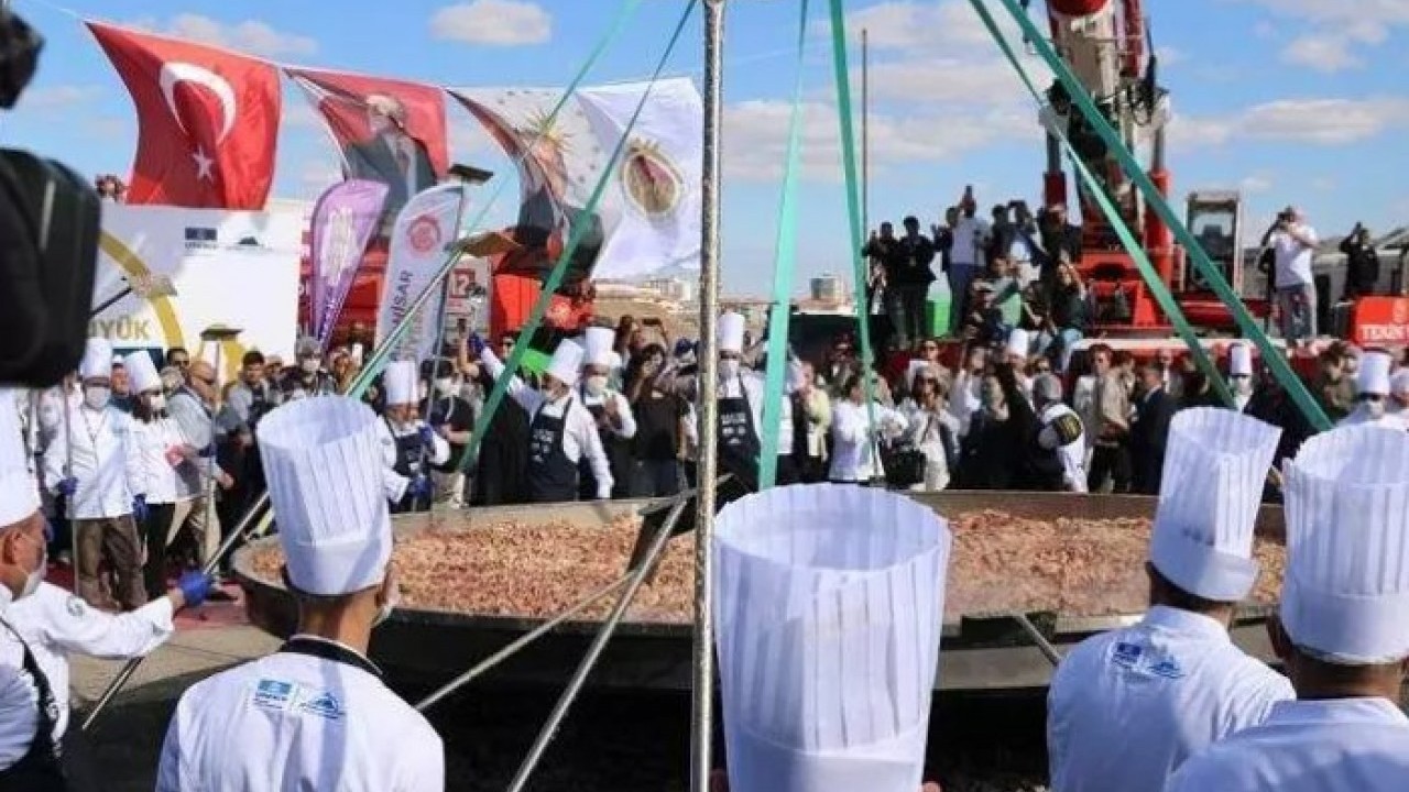 Foto - Tam 1930 kilo ağırlığında: Afyon'da dünya rekoru kırıldı!