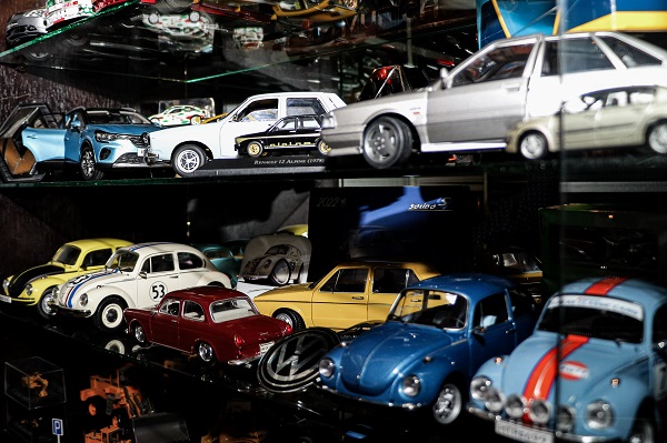 Foto - Tam 20 senede oluşturdu! Müzik öğretmeninin 1 milyon liralık tutkusu