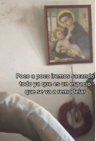 Foto - Tam 20 yıldan bu yana mühürlü olan odaya ilk kez girdiler! Karşılarına ilk çıkan manzara şok etti!