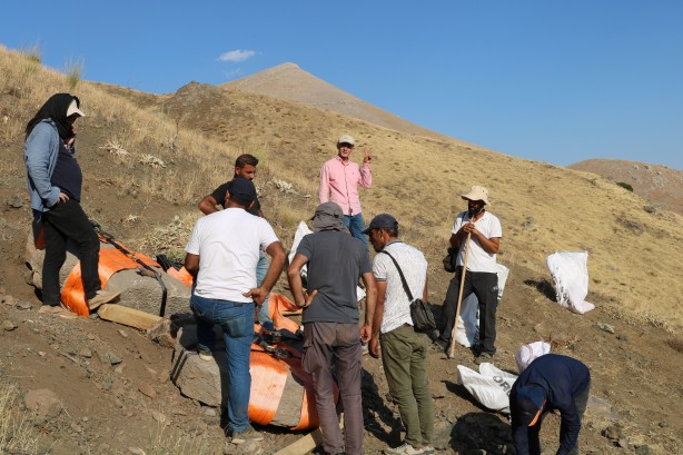 Foto - Tam 2100 yıllık! Köylüler buldu helikopterler harekete geçti