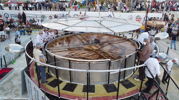 Foto - Tam 30 bin 292 litre! Tarhana çorbası Guinness Rekorlar Kitabı'na girdi