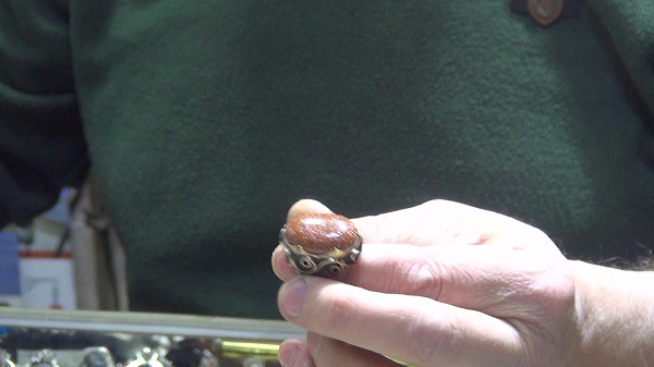 Foto - Tam 37 yıldır bu işi yapıyor! Eski takılar böyle yenileniyor