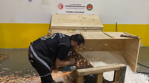 Foto - Tam 427 kilogram yakalandı! İstanbul Havalimanı'nda hareketli saatler