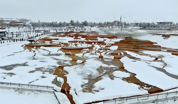 Foto - Tam 48 derece! Burada kar yağar yağmaz eriyor
