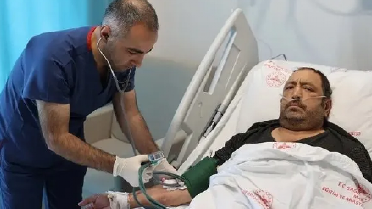 Tam 6 Kilo ağırlığında! Ameliyatı yapan doktorlar gördüklerine inanamadı, şaşkına döndü