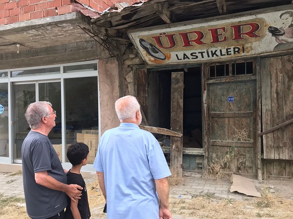 Foto - Tam 68 yıl önce yapıldı! Bu tabelayı görenler hayrete düşüyor