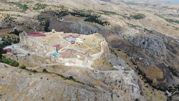 Foto - Tam 700 yıllık! Türkiye'de benzeri olmayan bomba keşif