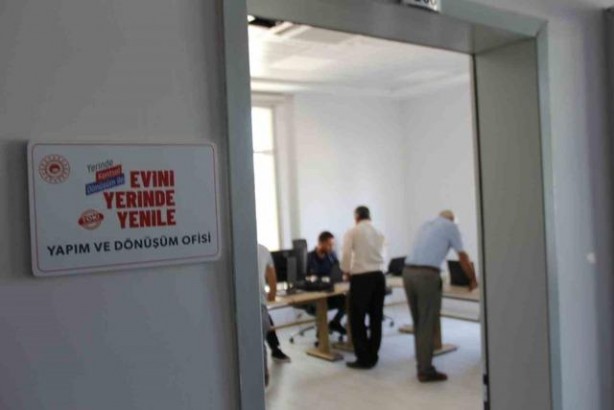 Foto - Tam 800 bin TL veriyorlar! Duyan sabahın seherinde kuyruğa girdi! Resmen oraya akın ettiler