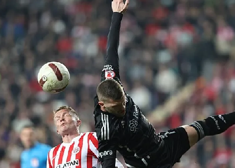 Foto - Tam 9 ismin bileti kesildi! Oyuncularını acele olarak göndermeye başlayacaklar: Kartal'da sezon sonu kıyım var