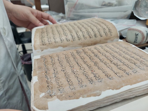 Tam iki yıldır özel bakımdan geçiyor! 500 yıllık Kuran-ı Kerim o ülkede onarılıyor