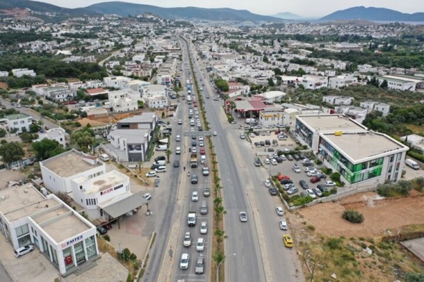 Tam kapanma öncesi Bodrum ve Marmaris'e yazlıkçı akını