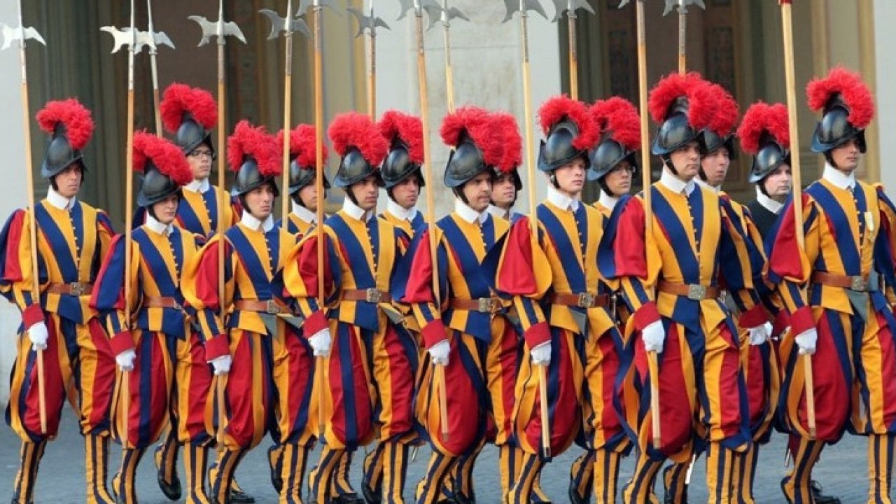 Tam tamına 135 askeri var! Dünyanın en küçük ordusu bu ülkede