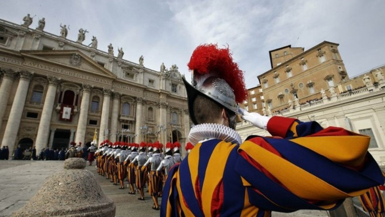 Foto - Tam tamına 135 askeri var! Dünyanın en küçük ordusu bu ülkede