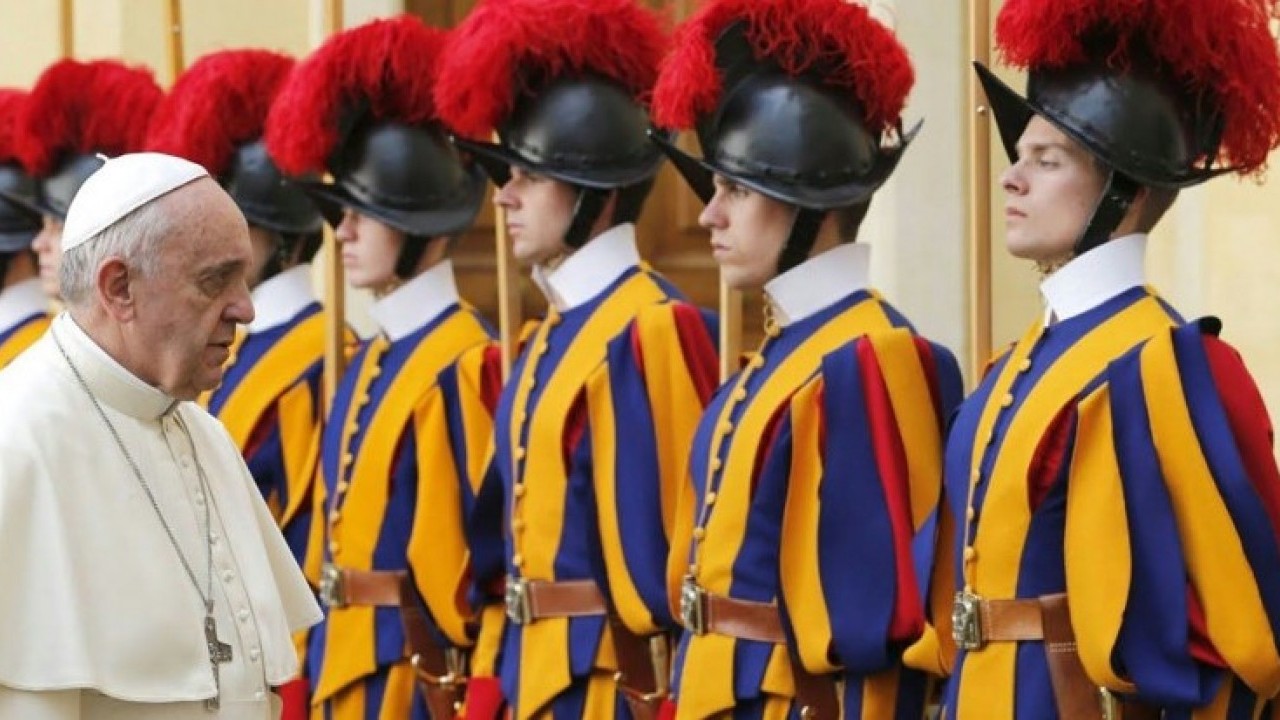 Foto - Tam tamına 135 askeri var! Dünyanın en küçük ordusu bu ülkede