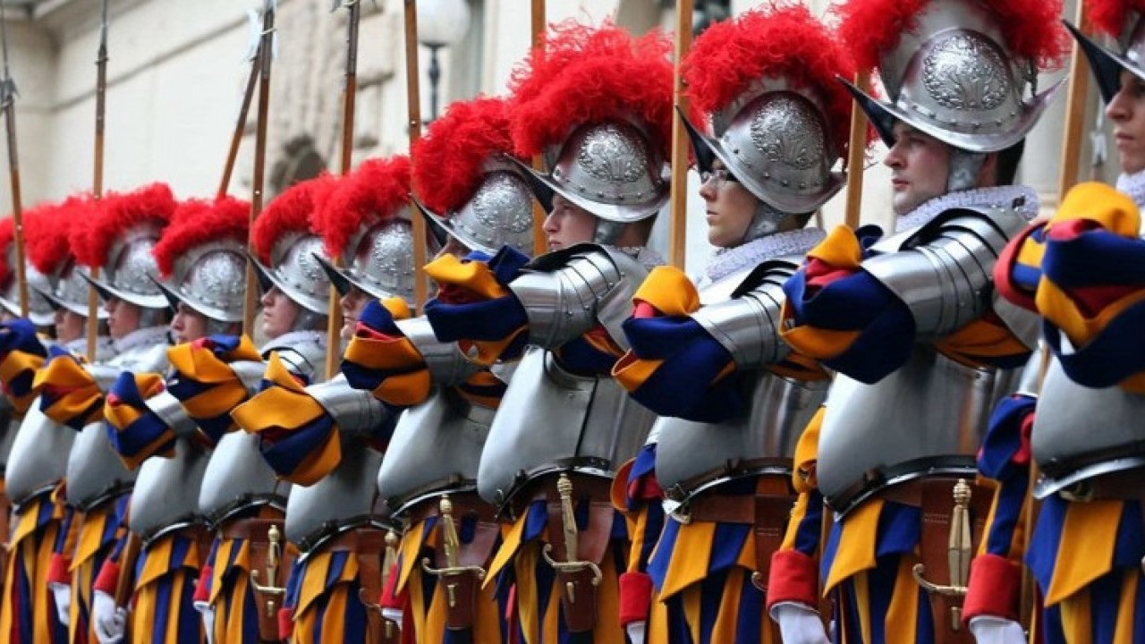 Foto - Tam tamına 135 askeri var! Dünyanın en küçük ordusu bu ülkede