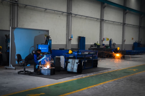 Foto - Tamamen yerli mühendislik ürünü! Rus uçak ve kamyon parçaları Türk tezgahlarından geçiyor