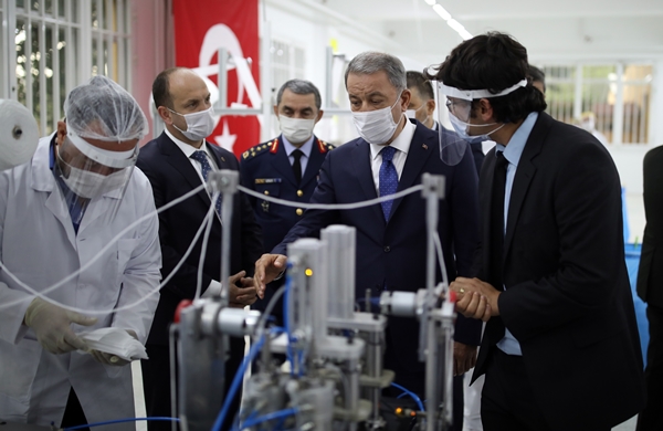 Foto - Tamamen yerli ve milli imkanlarla üretildi: Bakan Hulusi Akar bizzat test etti