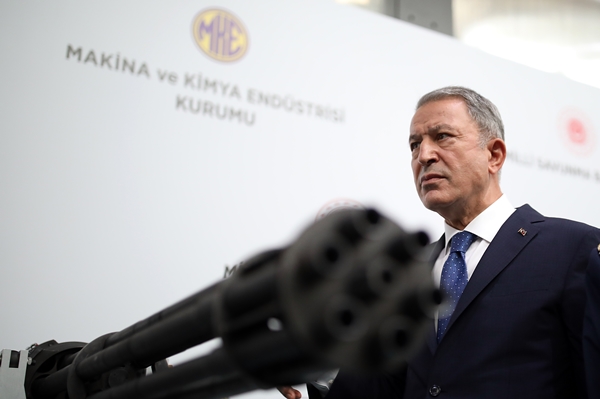 Foto - Tamamen yerli ve milli imkanlarla üretildi: Bakan Hulusi Akar bizzat test etti