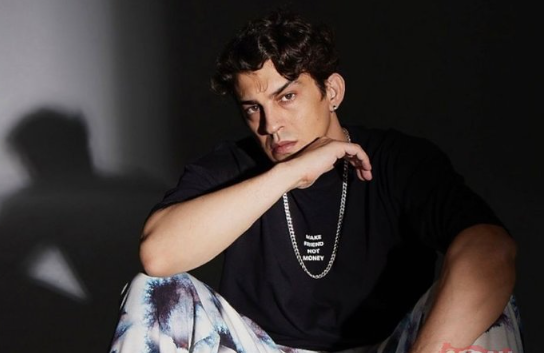 Foto - Tamer Karadağ’lıyı Hazmedemediler iftira atıyorlar! Devlet tiyatrolarında toplu istifa yalanı