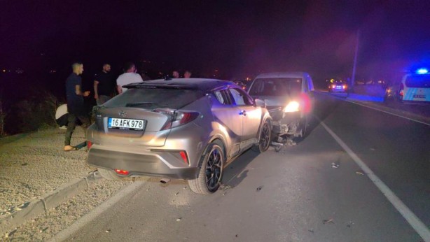 Foto - Tamirciye bırakılan araçla gezi keyfi kazayla bitti: 6 yaralı