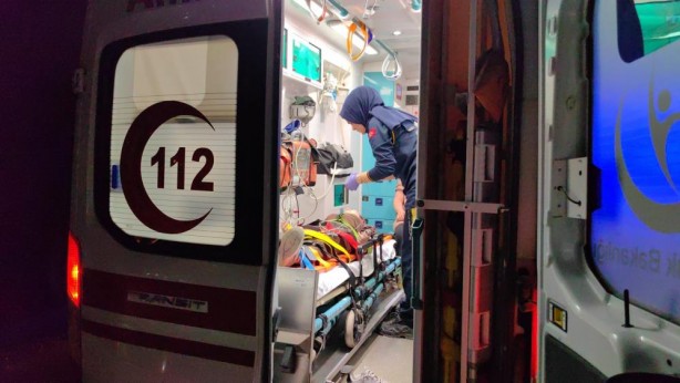 Foto - Tamirciye bırakılan araçla gezi keyfi kazayla bitti: 6 yaralı