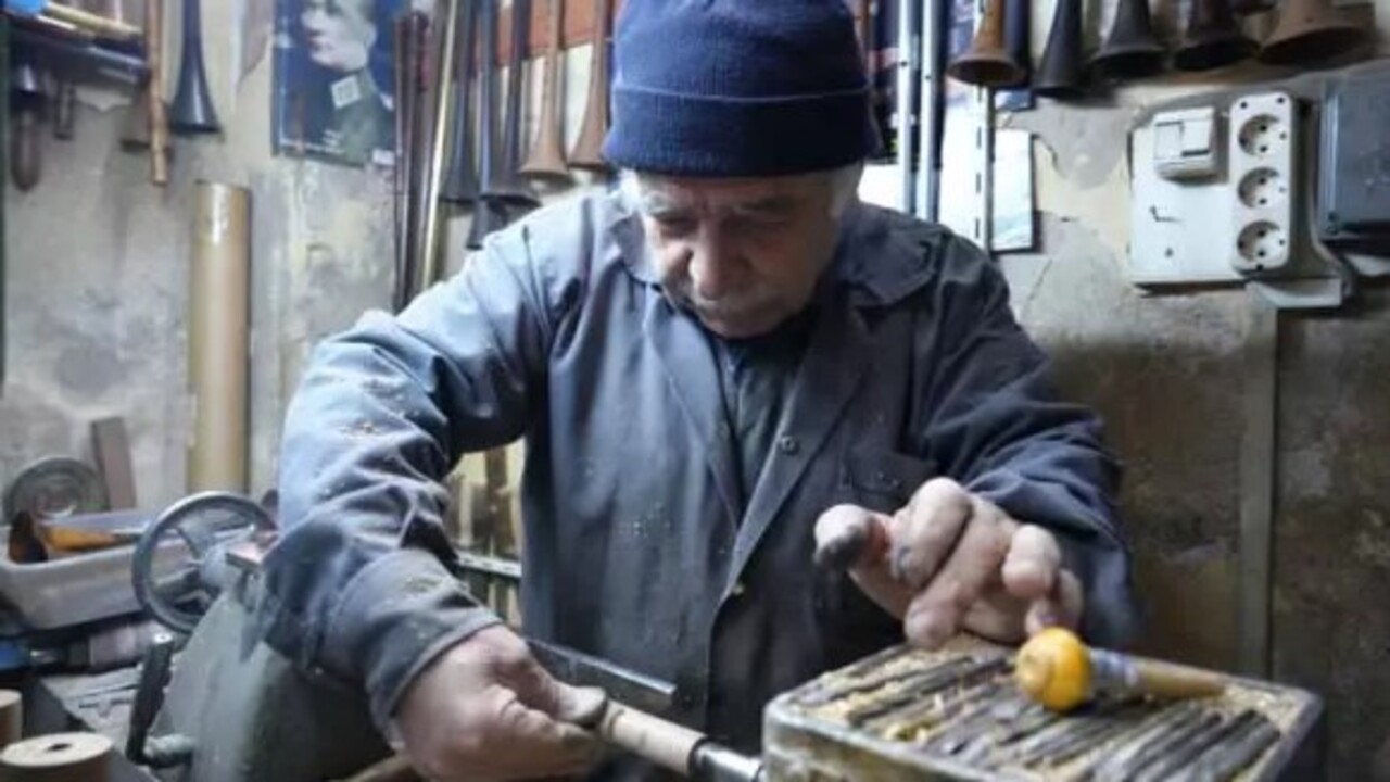 Foto - Tanesi 15 bin TL’den alıcı buluyor! Gaziantepli usta günde 10 adet üretiyor