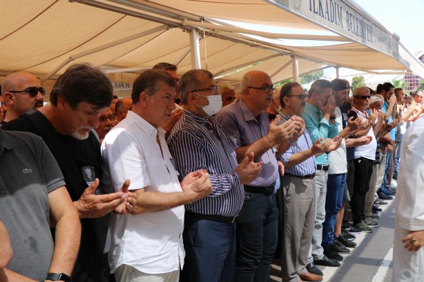 Foto - Tanju Çolak’tan babası Mustafa Çolak'a son görev