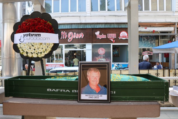 Foto - Tanju Çolak’tan babası Mustafa Çolak'a son görev