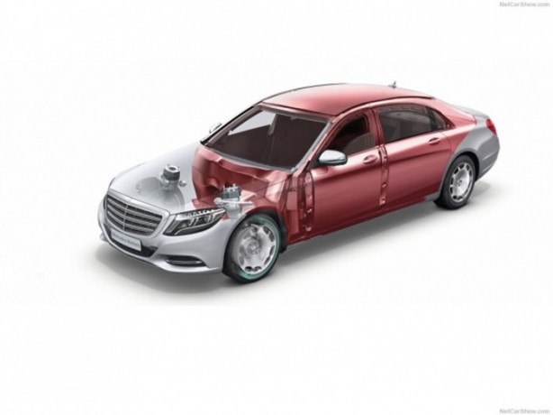 Foto - Tank gibi Mercedes!