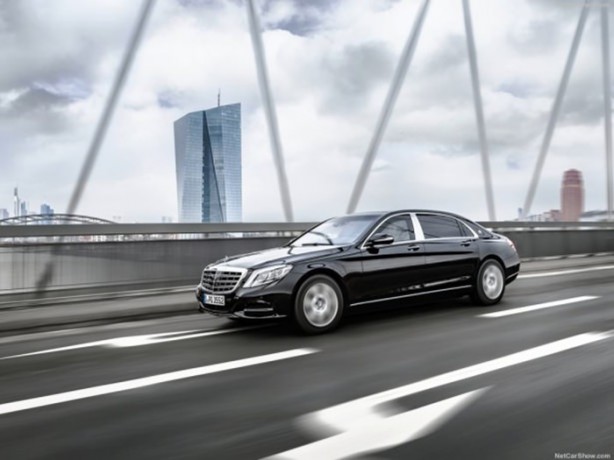 Foto - Tank gibi Mercedes!