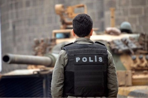 Foto - Tanklar Sur'a girdi