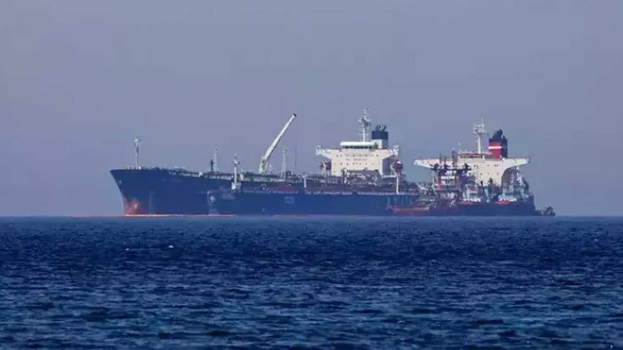 Tansiyon bir anda yükseldi! İran, Basra Körfezi'nde petrol tankerine el koydu