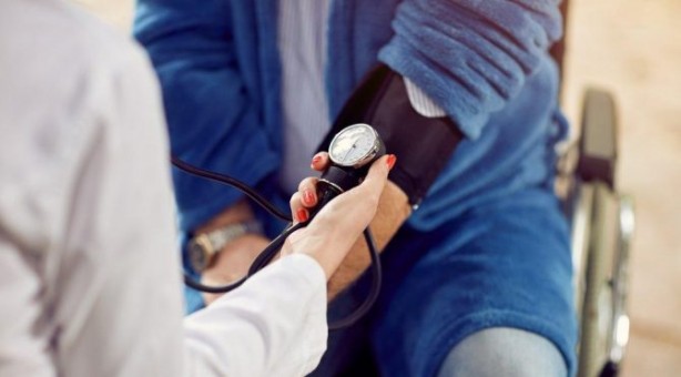 Foto - Tansiyonu hızlı bir şekilde düşürme yöntemi